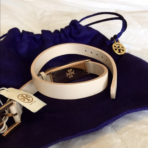 BRAND NEW Tory Burch rose gold wrap for Fit Bit - Picture 4 of 4
